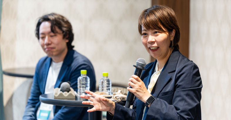 富士通CEO室 DX Division Fujitsu Innovation Office シニアマネージャー 川口紗弥香氏。「起案者と事務局が一体となって取り組むべき」と語る